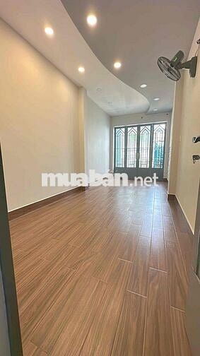 Cho thuê Nhà riêng 130m2, 1trệt, 3 lầu, 1 sân thượng