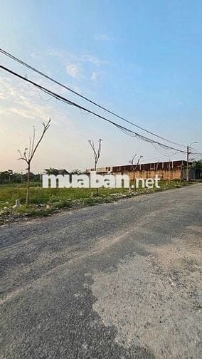 đất 672m2 có 200m Thổ 9,65 tỷ MT Xuân Thới Thượng 20 HCM hàng hiếm