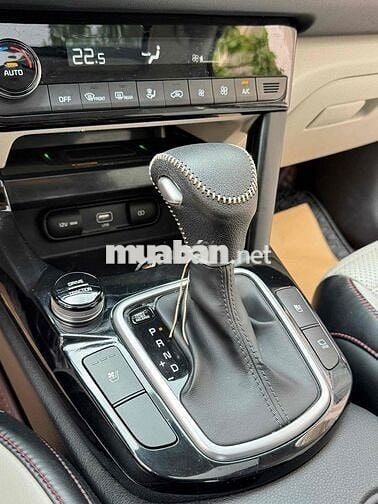 Kia Seltos 2020 1.4 Premium 13.000km Trắng