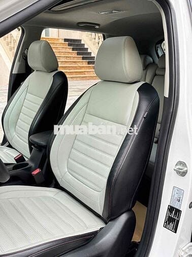 Kia Seltos 2020 1.4 Premium 13.000km Trắng