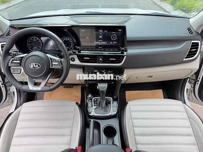 Kia Seltos 2020 1.4 Premium 13.000km Trắng