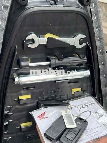 cần bán/AB-160.ABS bản xám đặc biệt xe mới mua