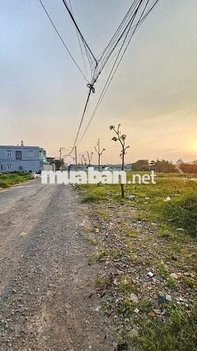 đất 672m2 có 200m Thổ 9,65 tỷ MT Xuân Thới Thượng 20 HCM hàng hiếm