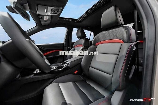 🚗 MG5 Luxury màu VÀNG – Chỉ 1 chiếc