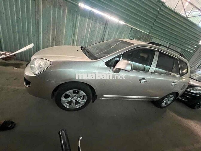 Kia Carens 2016 Vàng Cát 7 Chỗ