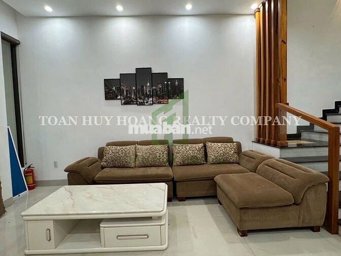 NHÀ ĐẸP KHU PHẠM VĂN ĐỒNG – 100M2 – 3 TẦNG – 3 PHÒNG NGỦ KHÉP KÍN
