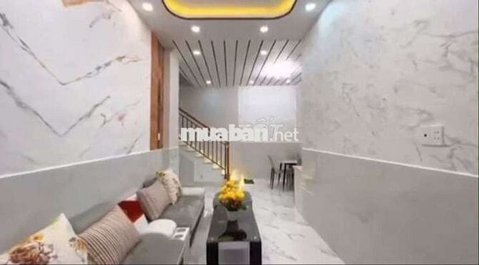 Nhà vị trí đẹp ngay thống nhất