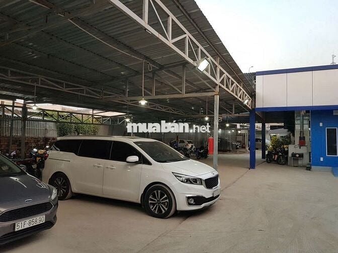 Cho thuê kho làm trung tâm mặt bằng showroom ô tô, chăm sóc xe