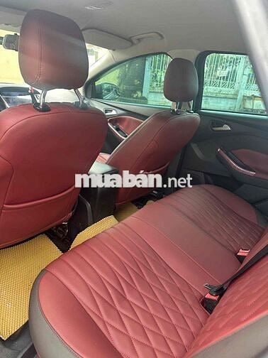 cần bán  Ford Focus 2013  1.6 AT - 95.000km