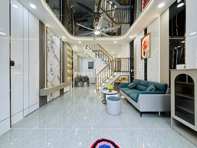 Bán nhà hẻm xe hơi đường Nguyễn Văn Khối, P.9, 4 x 11, giá 4.68 tỷ tl