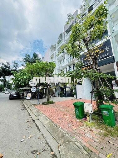 CHO THUÊ NHÀ PHỐ HIM LAM, D1. THIẾT KẾ VĂN PHÒNG, DTSD 600m2, CÓ PCCC