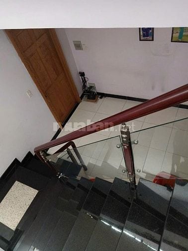 Bán nhà đối diện công viên KDC Nam Hùng Vương Bình Tân – hầm 2 lầu ST 