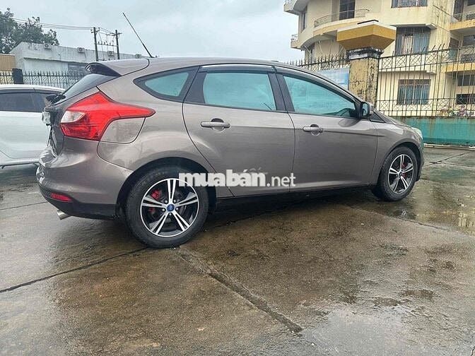 cần bán  Ford Focus 2013  1.6 AT - 95.000km