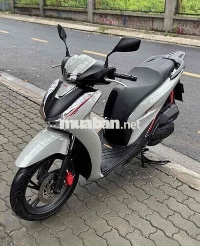 Honda SH 125i ABS mẫu 2025 xam xi mang 2000 km