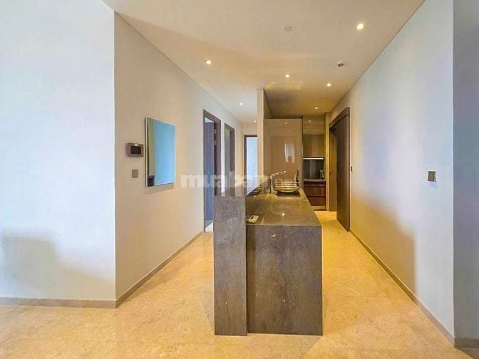 Bán Căn hộ tại The Marq Quận 1 tầng trung gồm 4 phòng ngủ 145m2