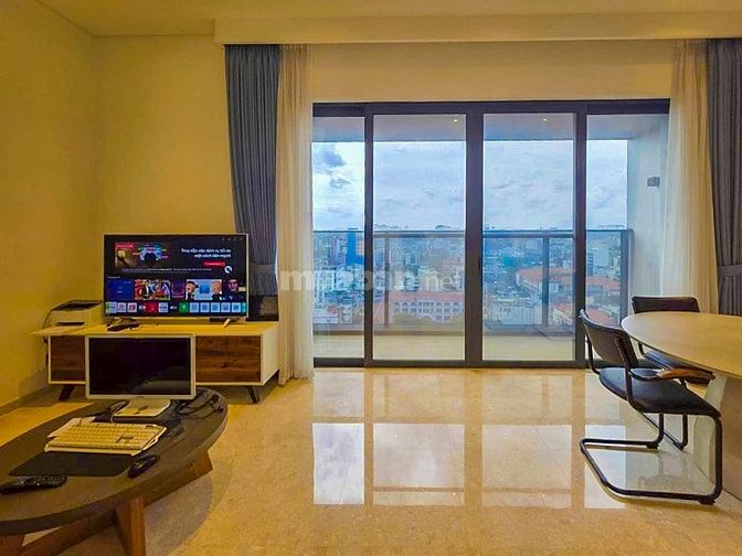 Bán Căn hộ tại The Marq Quận 1 tầng trung gồm 4 phòng ngủ 145m2