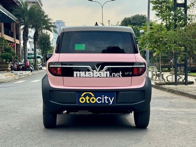 VinFast VF3 2025 - Màu hồng - 5600km - Mua pin