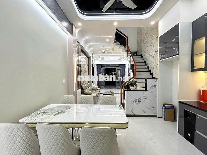 Nhà 1 Trệt 2 Lầu 5x25 Giá 2 Tỷ 650 Diện Tích Rộng, Nhà Đẹp Vào Ở Ngay