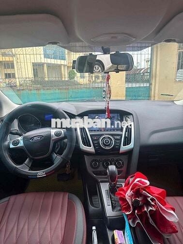 cần bán  Ford Focus 2013  1.6 AT - 95.000km