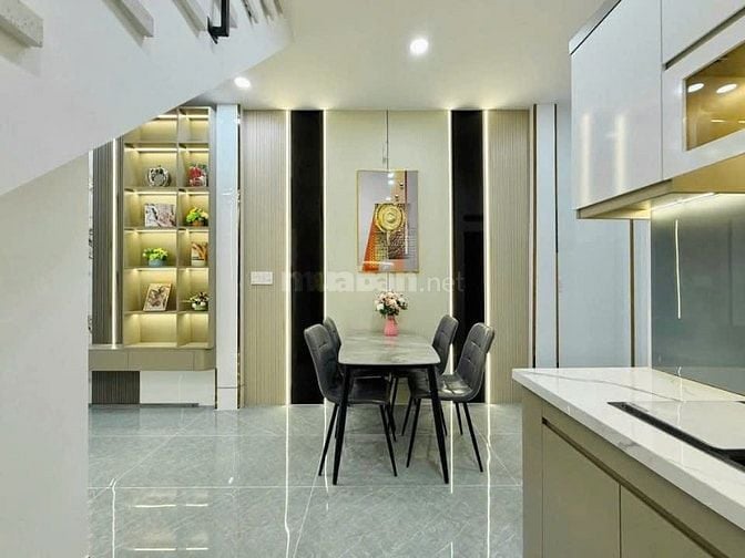 Bán nhà hẻm xe hơi đường Nguyễn Văn Khối, P.9, 4 x 11, giá 4.68 tỷ tl