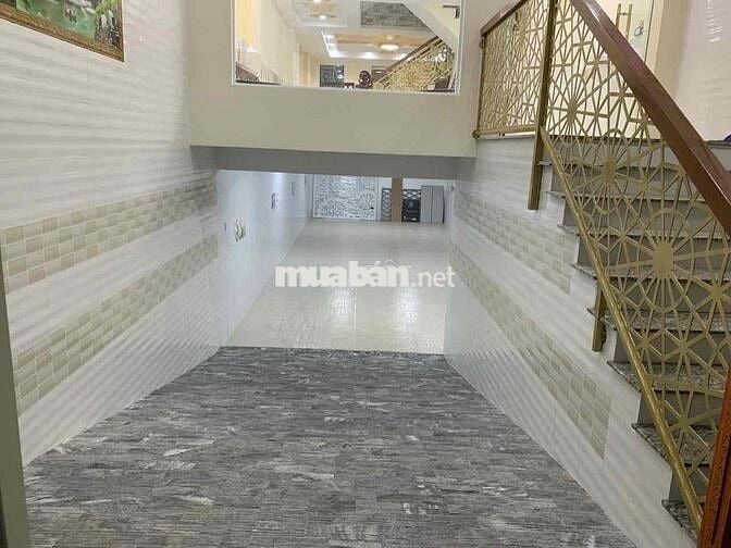 NHÀ ĐẸP KHU AO SEN TÊN LỬA-HẦM-3TẤM-NỘi THẤT