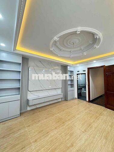 Tầm 120tr/m có nhà mới thang máy Vĩnh Quỳnh-4 chỗ qua-70m*5T;MT4m;5N