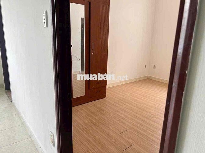 Cần bán chung cư Nhất Lan A-B Ngay BV Quốc Ánh.80m2. 2pn2wc.SHR 2,5 tỷ