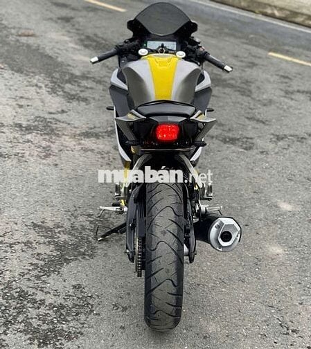 Yamaha R15 V3 Vàng Xám 11000 km