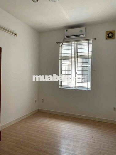 Cần bán chung cư Nhất Lan A-B Ngay BV Quốc Ánh.80m2. 2pn2wc.SHR 2,5 tỷ