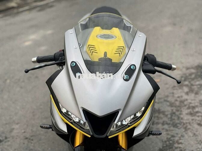 Yamaha R15 V3 Vàng Xám 11000 km