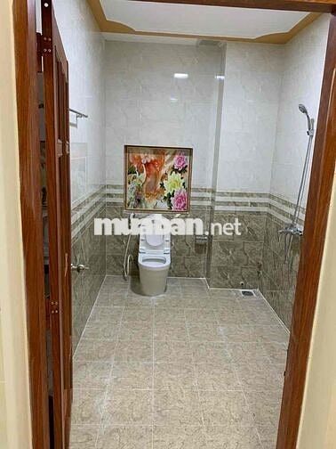 NHÀ ĐẸP KHU AO SEN TÊN LỬA-HẦM-3TẤM-NỘi THẤT