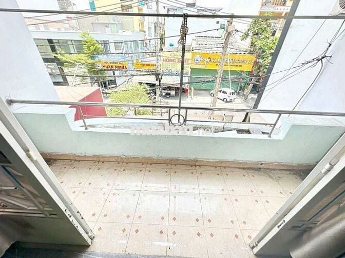 PHONG TRỌ GẦN CÔNG VIÊN LÀNG HOA BAN CÔNG THOÁNG THUẬN TIỆN DI CHUYỂN