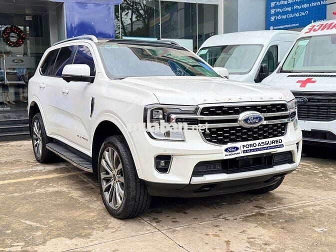 Ford Everest 2024 Platinum - 26000 km