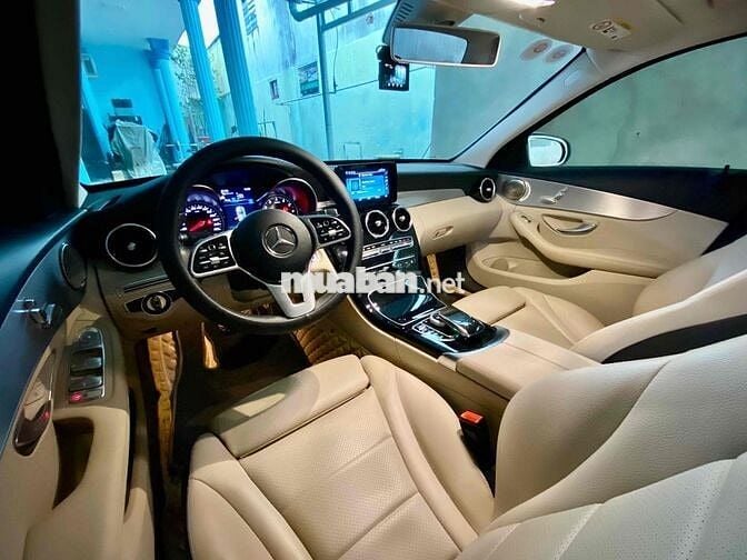 Mercedes C180 2020 Trắng Kem Odo 42.500km