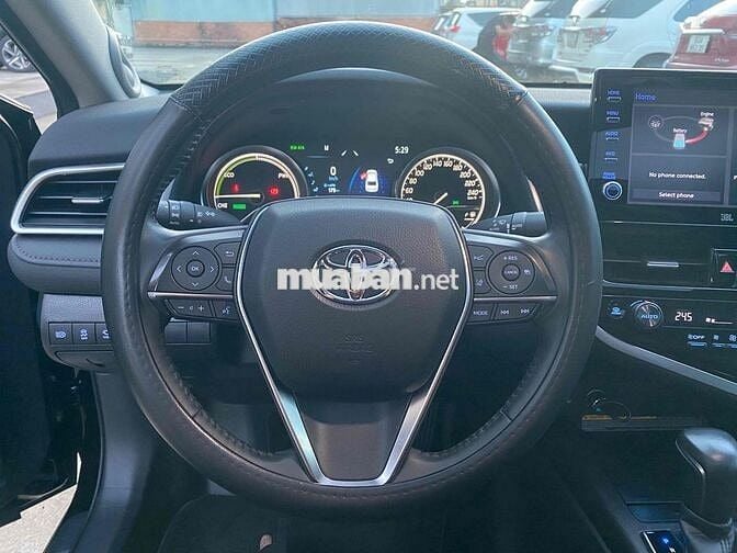 Toyota Camry 2023 2.5HV - 24000 km