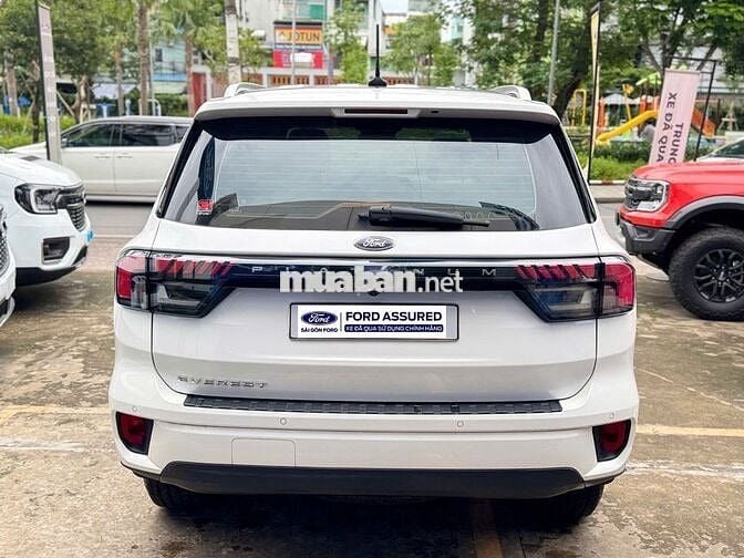 Ford Everest 2024 Platinum - 26000 km