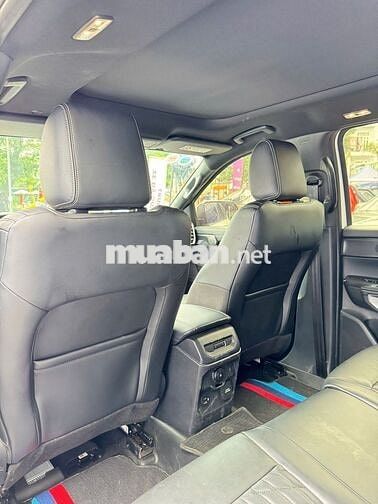 Ford Everest 2024 Platinum - 26000 km