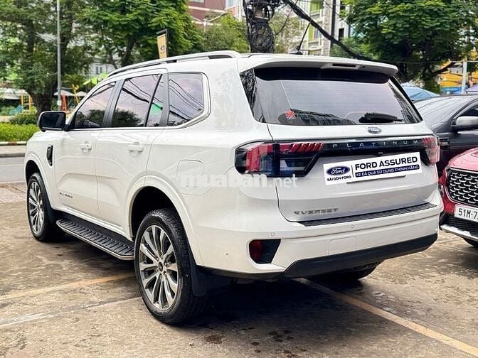 Ford Everest 2024 Platinum - 26000 km