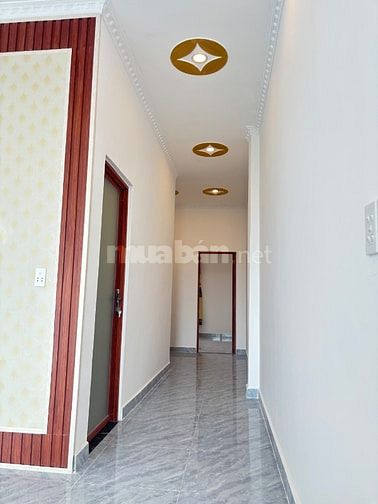 Cần bán gấp nhà 1 trệt - 1 lầu. Nhà mặt tiền đẹp phong cách hiện đại.