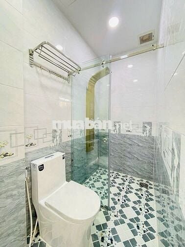 Cho thuê gấp nhà HXH 310/3A Dương Quảng Hàm, Phường 6, Quận Gò Vấp