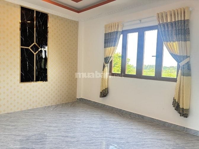 Cần bán gấp nhà 1 trệt - 1 lầu. Nhà mặt tiền đẹp phong cách hiện đại.