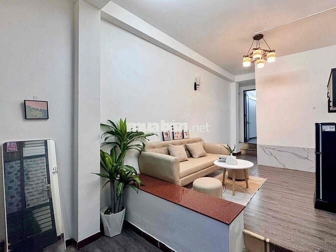 Nhà nguyên căn khu trung tâm Quận 1