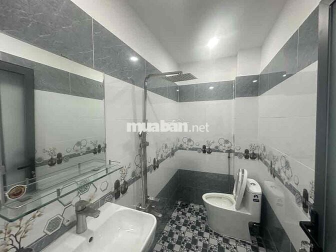 NHÀ 68M2 GIÁ 3.85 TỶ KẾ BÊN HIỆP THÀNH CITY ĐƯỜNG TRẦN THỊ HÈ Q12