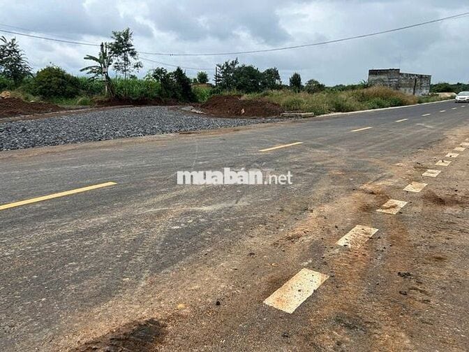 BÁN 8 XÀO ĐẤT NGAY NGÃ TƯ HÀNG SIÊU HIẾM Xã Hòa Khánh Buôn Ma Thuột