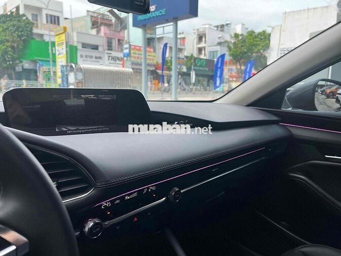 Mazda 3 2025 1.5 Luxury nhiều phụ kiện