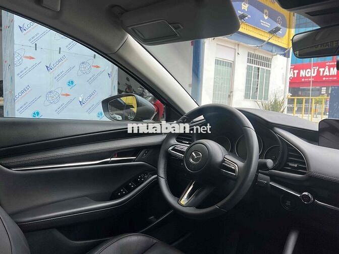 Mazda 3 2025 1.5 Luxury nhiều phụ kiện