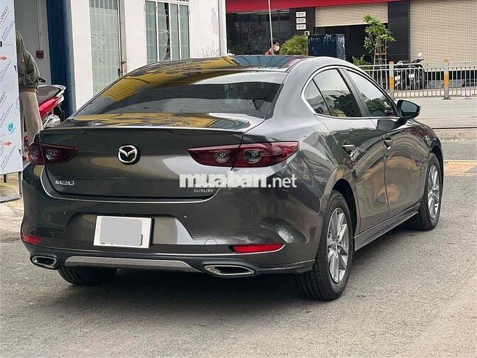 Mazda 3 2025 1.5 Luxury nhiều phụ kiện