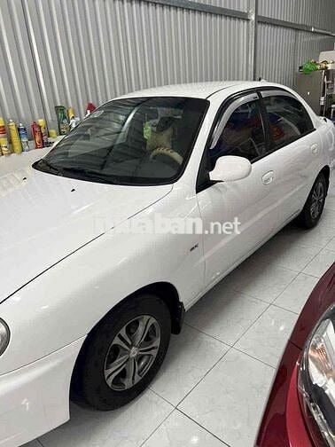 Daewoo Nubira 2001 1.6 MT