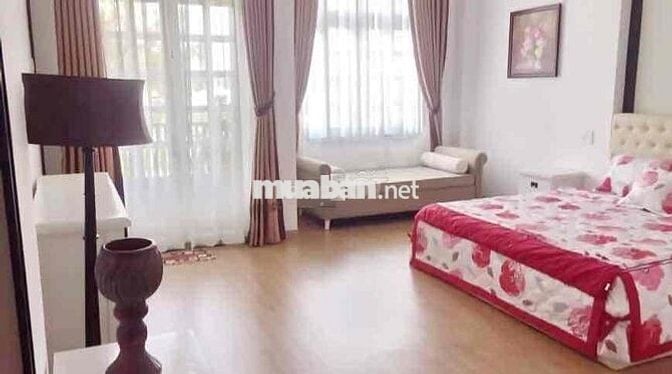 Cho thuê nhà 3 lầu KDC HimLam Quận 7