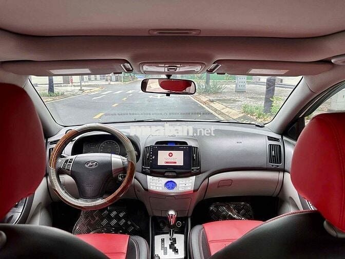 Hyundai Avante 2012 1.6 AT - 70000 km